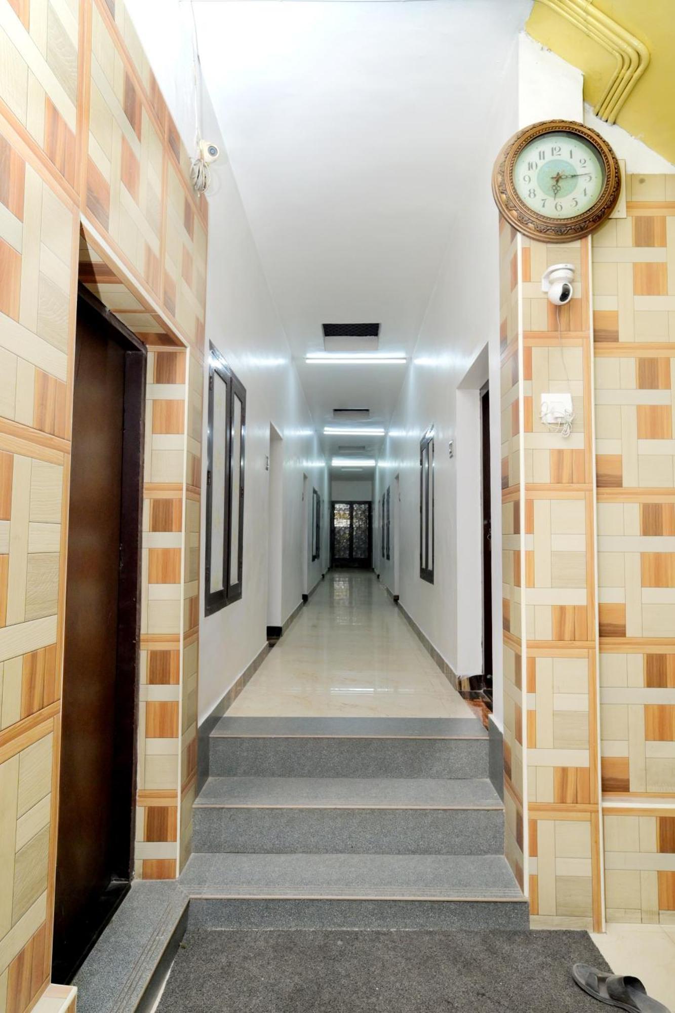 Royal Lodge Нагеркоил Экстерьер фото